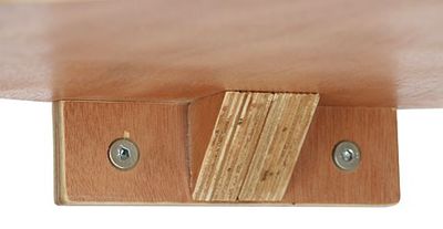 Vägghängd sovhylla grått tyg