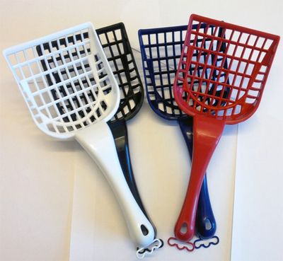 Spade vit/svart/röd/blå