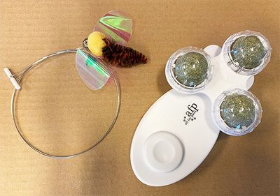 Kattlekak spinnertoy väggmonterad