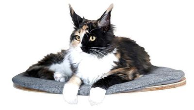 Vägghängd sovhylla grått tyg