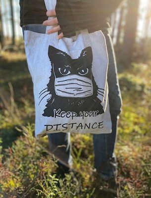 Tygväska Keep your Distance ljusgrå