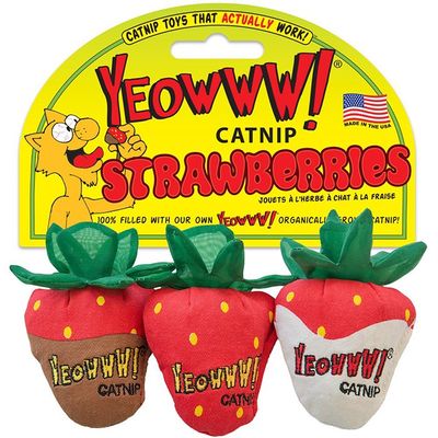 Yeowww Strawberries 3-pack