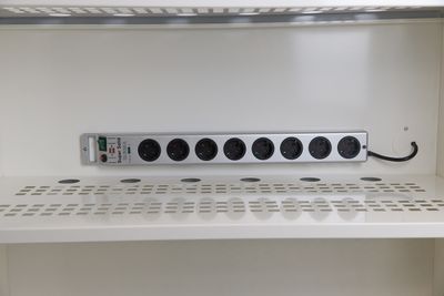 JiWa - Brandisolerat Batteriskåp BAT – Laddskåp för Litium- och Litiumjonbatterier med Brandvarnare och Ventilation, 3 storlekar