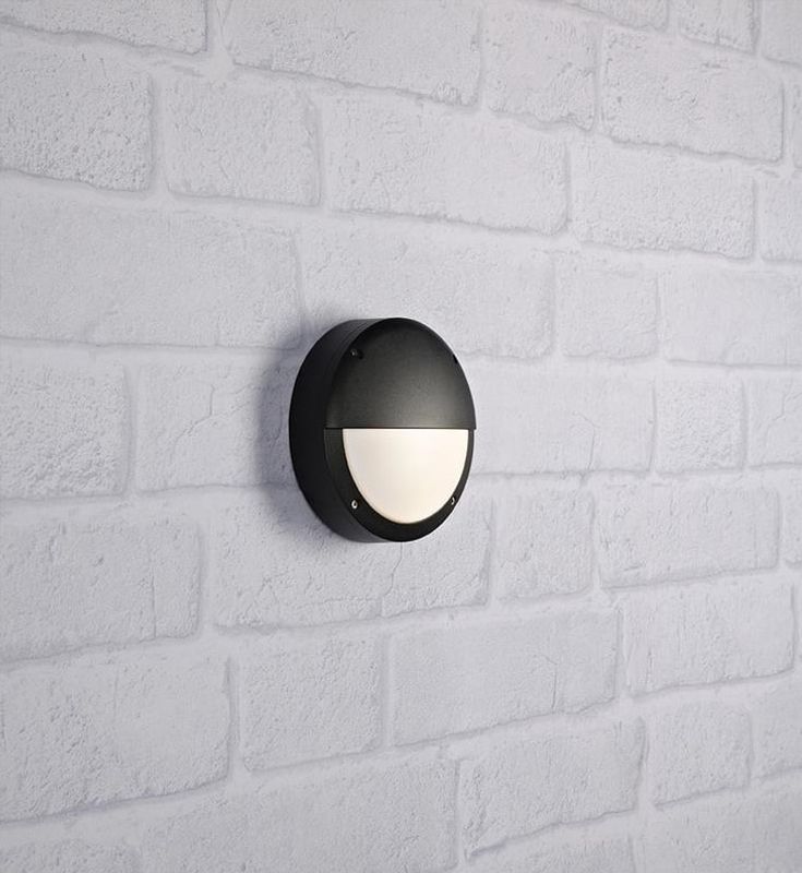 Hero vägglampa svart