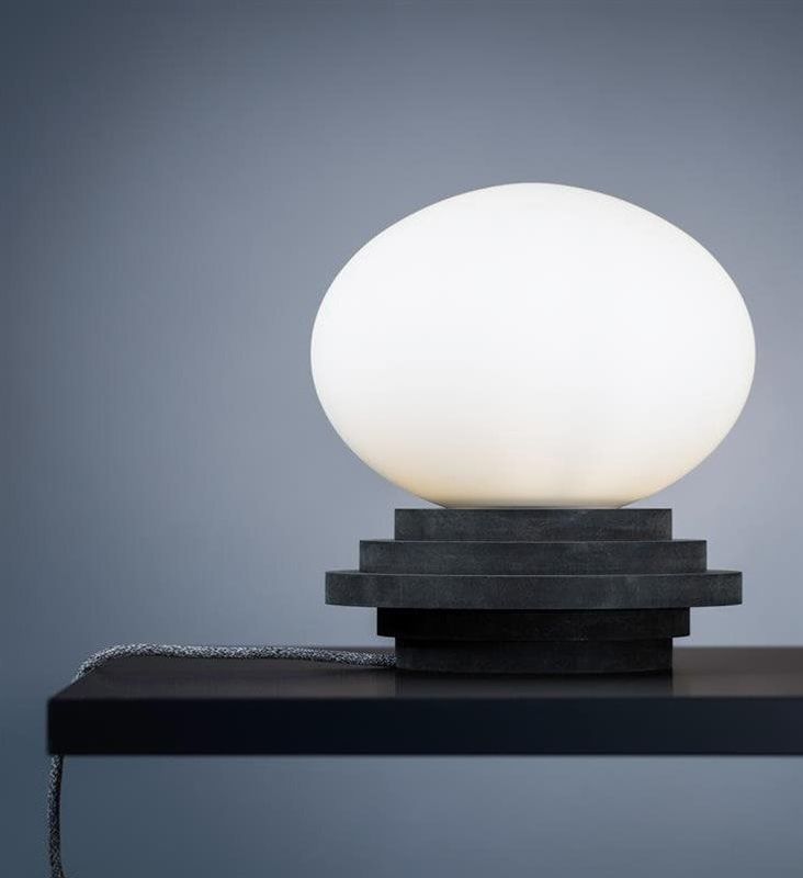Amfi bordslampa