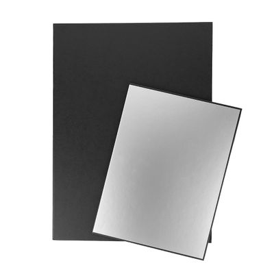 Vikbar skiva i silver / svart / vit