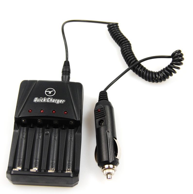 Laddare för 4 batterier (AA och AAA)
