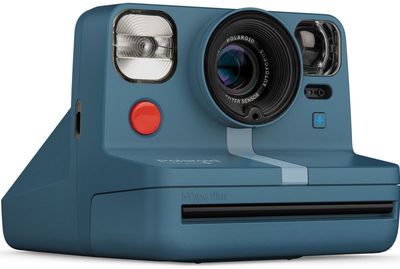 Polaroid Now + Calm Blue 