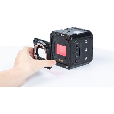Adapter för Sony E-mount på Z CAM