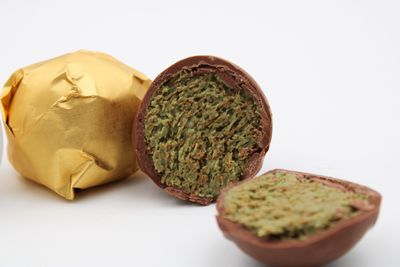 LEE Dubai Pistachio Chocolate Ball 30x85g