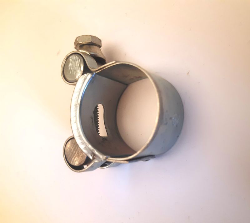 Slangklämma med breda band Ø 29 - 31 mm