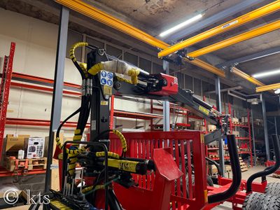 Färdigbyggd | KTS Huggarvagn 8,5 ton med 6,4 m-kran