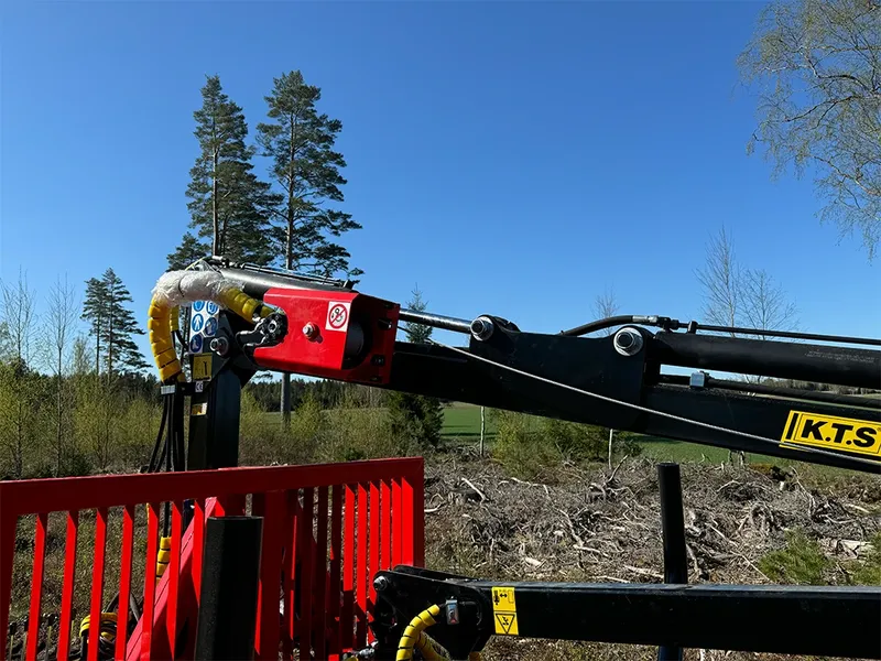 Färdigbyggd | KTS Huggarvagn 7,0 ton med 5,4 m-kran