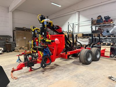 Färdigbyggd | KTS Huggarvagn 8,5 ton med 6,4 m-kran