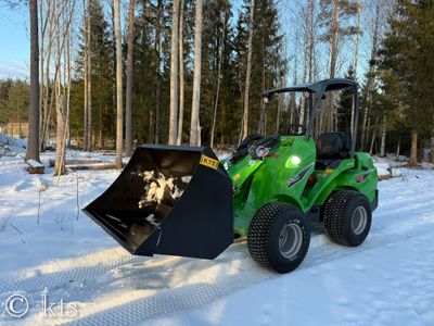 K.T.S Universalskopa 1,4 m Bultade fästen