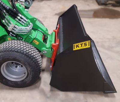 K.T.S Universalskopa 1,4 m Bultade fästen