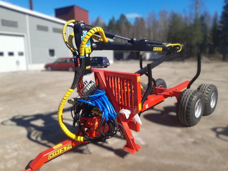 K.T.S Huggarvagn 7,0 ton (serienr. 260031) med 5,4 m-kran (serienr. 261046)