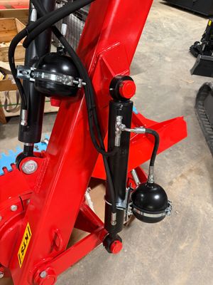 Kit med två Gasackumulator ELM 1,4 liter G1/2" och slangar