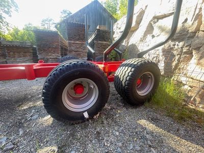 KTS Huggarvagn 13,0 ton dubbelram med tippflak
