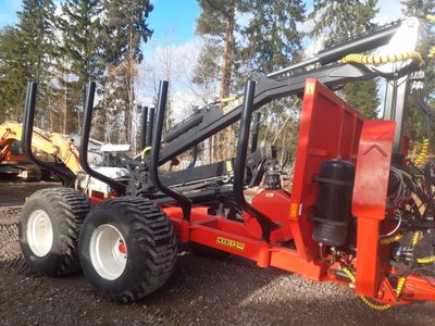 Färdigbyggd | KTS Huggarvagn 13,0 ton med 8,6 m-kran