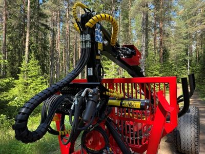 Färdigbyggd | KTS Huggarvagn 8,5 ton med 6,4 m-kran