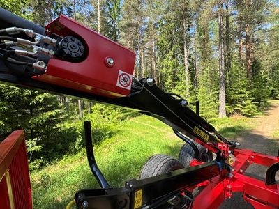 Färdigbyggd | KTS Huggarvagn 8,5 ton med 6,4 m-kran