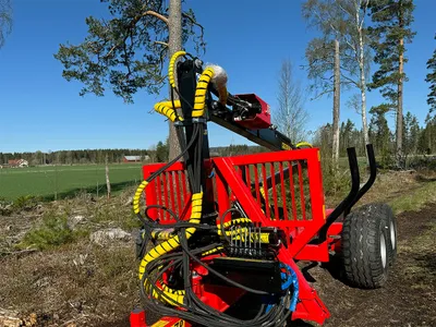 Färdigbyggd | KTS Huggarvagn 7,0 ton med 5,4 m-kran