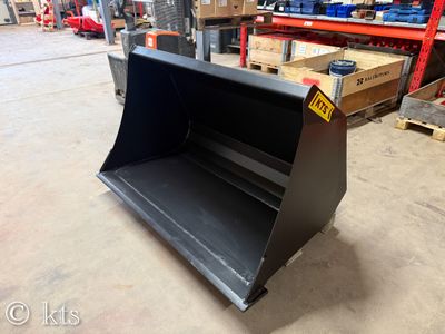 K.T.S Universalskopa 1,4 m Bultade fästen