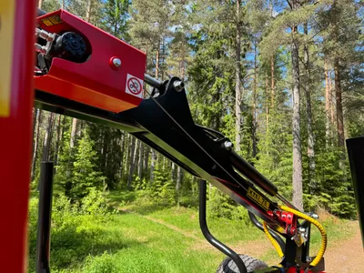 Färdigbyggd | KTS Huggarvagn 10,0 ton med 7,5 m-kran