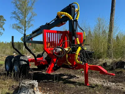 Färdigbyggd | KTS Huggarvagn 7,0 ton med 5,4 m-kran