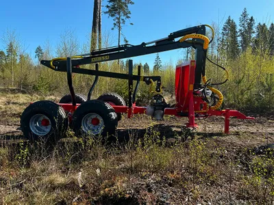 Färdigbyggd | KTS Huggarvagn 7,0 ton med 5,4 m-kran