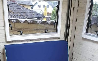 Genomskinliga utskjutbara fönster med persienner – För husbilar och husvagnar