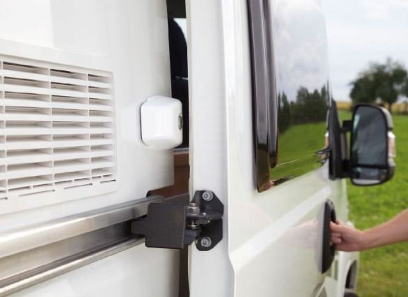 HEOSafe säkerhetspaket | Låssystem för Ducato, Boxer, Jumper från 2022