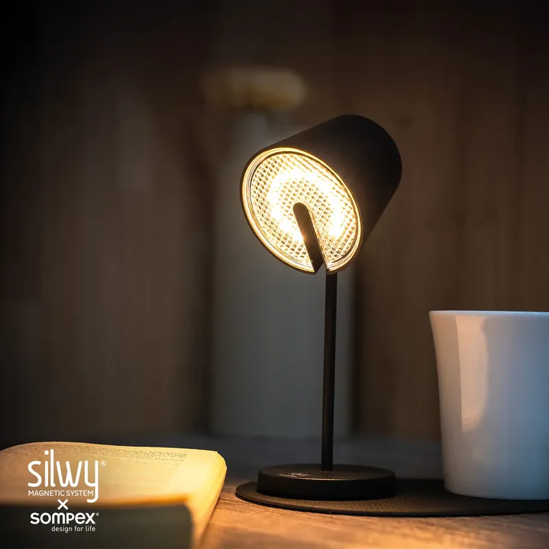 PORTOFINO SVART |magnetisk designlampa med bordstablett och pad