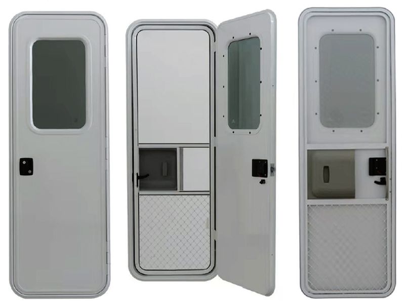 Dörr för husvagn/ husbil - 620x1600 mm | M1-lås & E1-fönster |