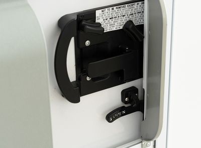 Dörr för husvagn/ husbil - 620x1600 mm | M1-lås & E1-fönster |