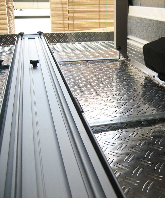 Fold-M Hopfällbar Mopedhållare | för Garagevägg/Golv Max 150 kg