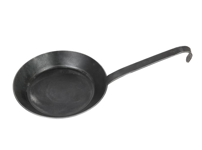 SMED stekpanna – handsmidd stekpanna i kolstål Ø28 cm
