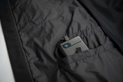 OUTCHAIR Warm Me – uppvärmd väst med powerbank