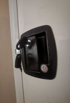 Dörr för husvagn eller husbil 580 x 1930 mm