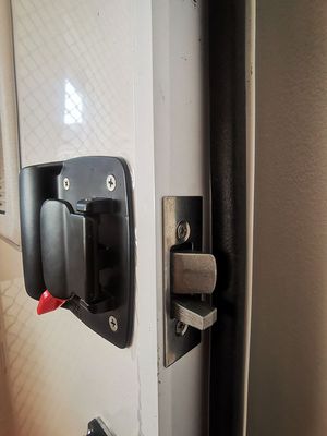 Dörr för husvagn eller husbil 580 x 1930 mm
