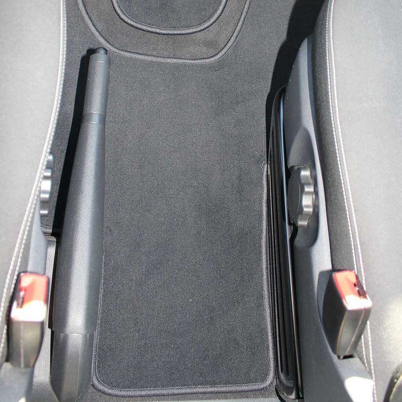 Främre golvmatta 1‑del | Slitstark velour för VW Transporter T5/T6/T6.1