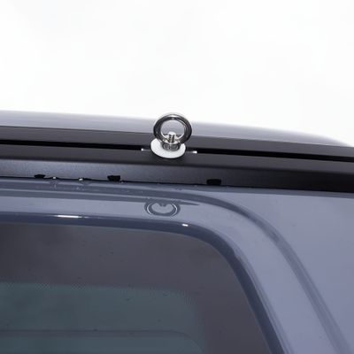 Busboxx_Oese_Kederschiene_am_Auto