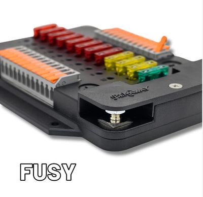 PEKAWAY FUSY Standard 12-kanals säkringsblock 12/24 V