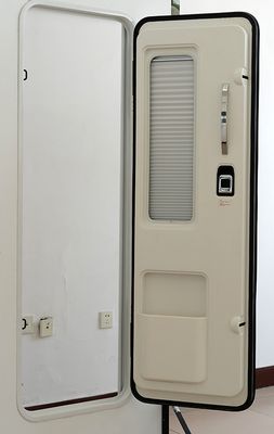 MD03 Dörr för Husvagn/Husbil 603×1813 mm