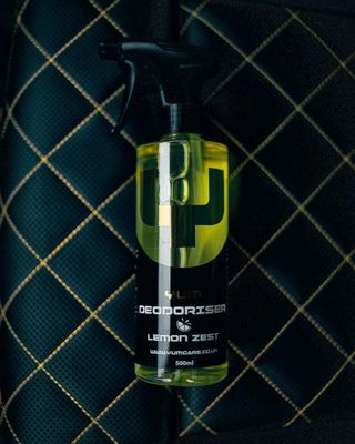 Yum Deodoriser – Luktborttagare och luftfräschare för bilinteriör