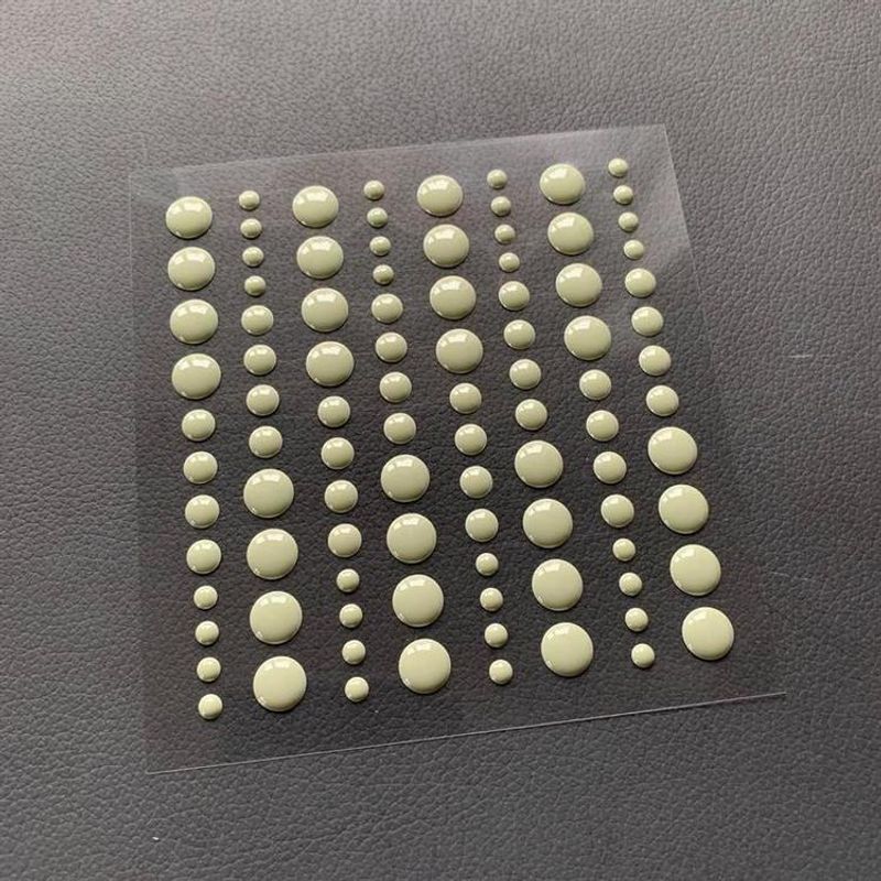 Simple and Basic Enamel Dots ”Sage”