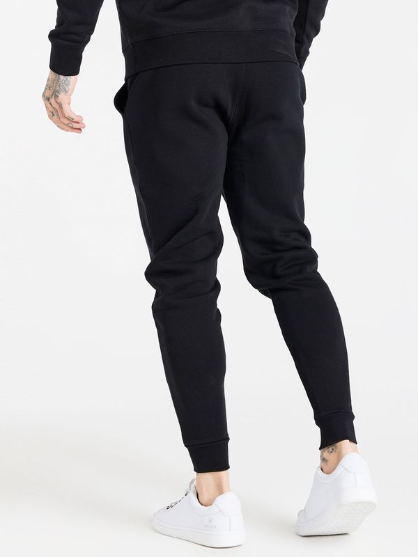 Core Fitted Jogger Black