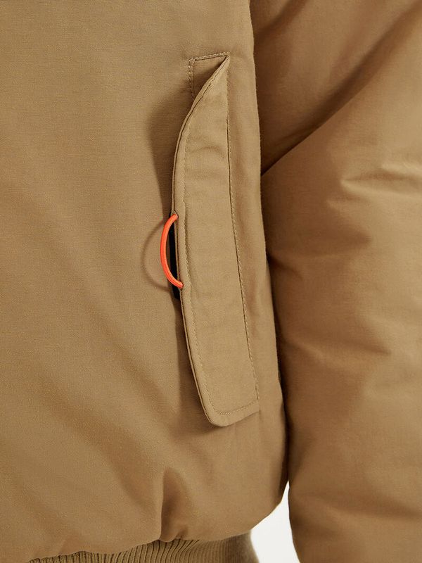 Meru Bomber Beige