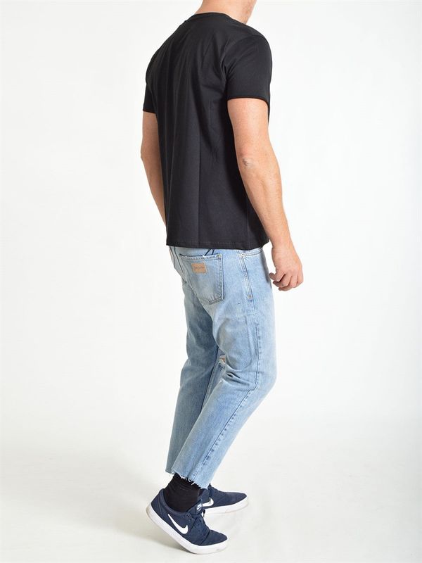 Basic T Small Logo Black